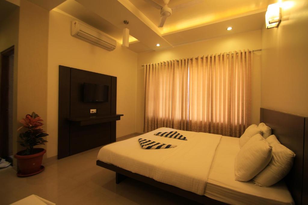 Hotel Sai Smaran Shirdi Habitación foto