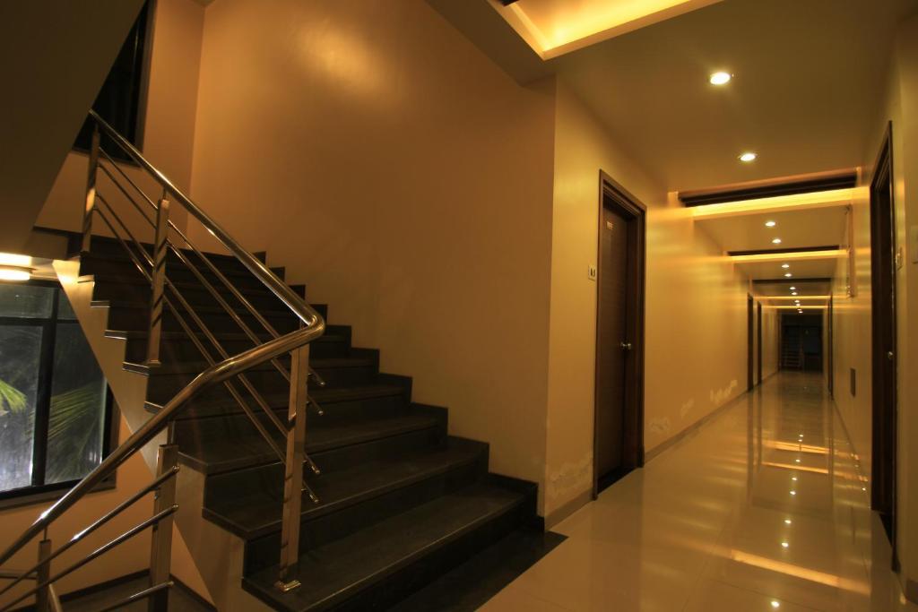 Hotel Sai Smaran Shirdi Exterior foto